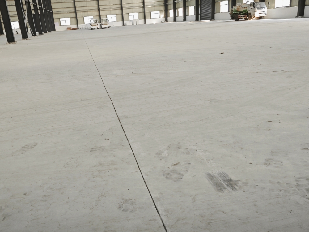 地坪固化施工前